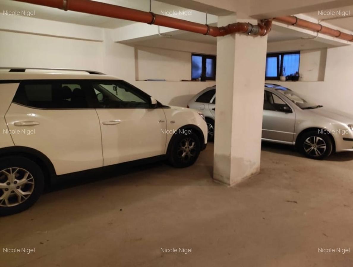 Apartament cu 3 camere decomandat în Dămăroaia - 11