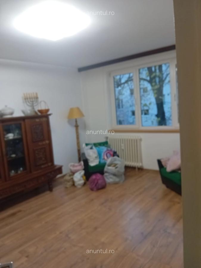 Drumul Taberei, Raul Doamnei, colt cu str. Segarcea - 12