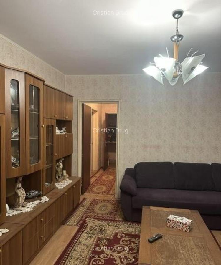 Apartament 3 camere Dristor - 1