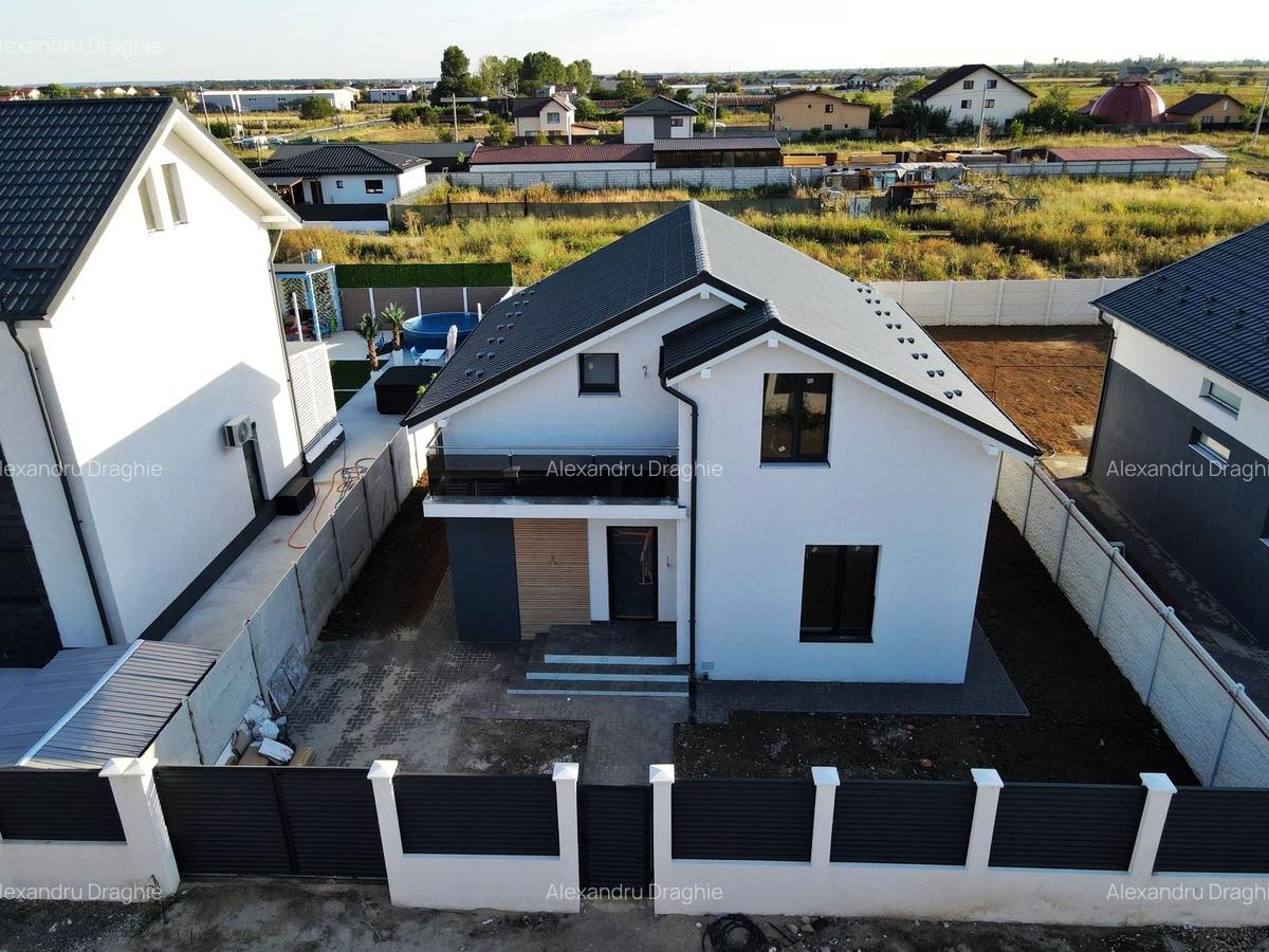 ? PROIECT REZIDENȚIAL   |  3-5 CAMERE.  |   TEREN 370MP - 2