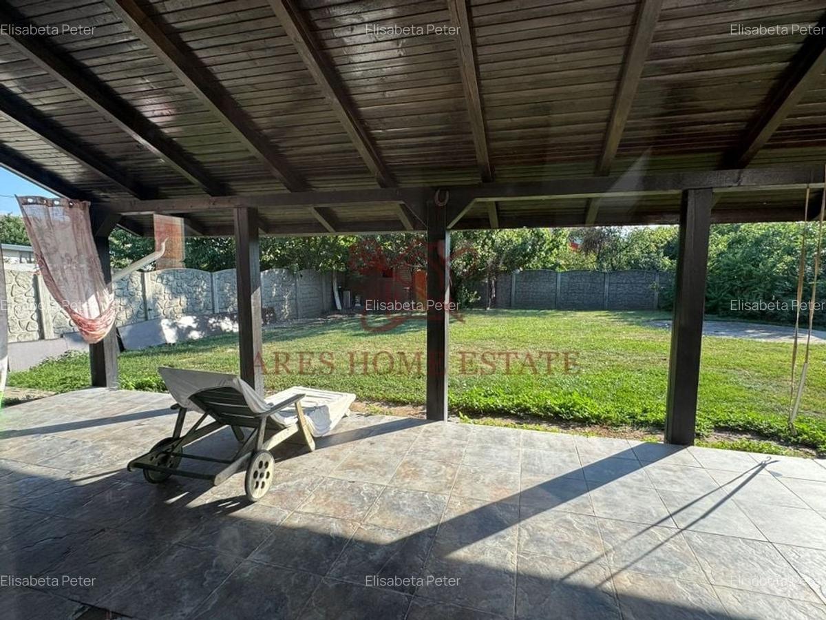 Casă individuală, 5 camere, garaj si curte, comision 0 - 8