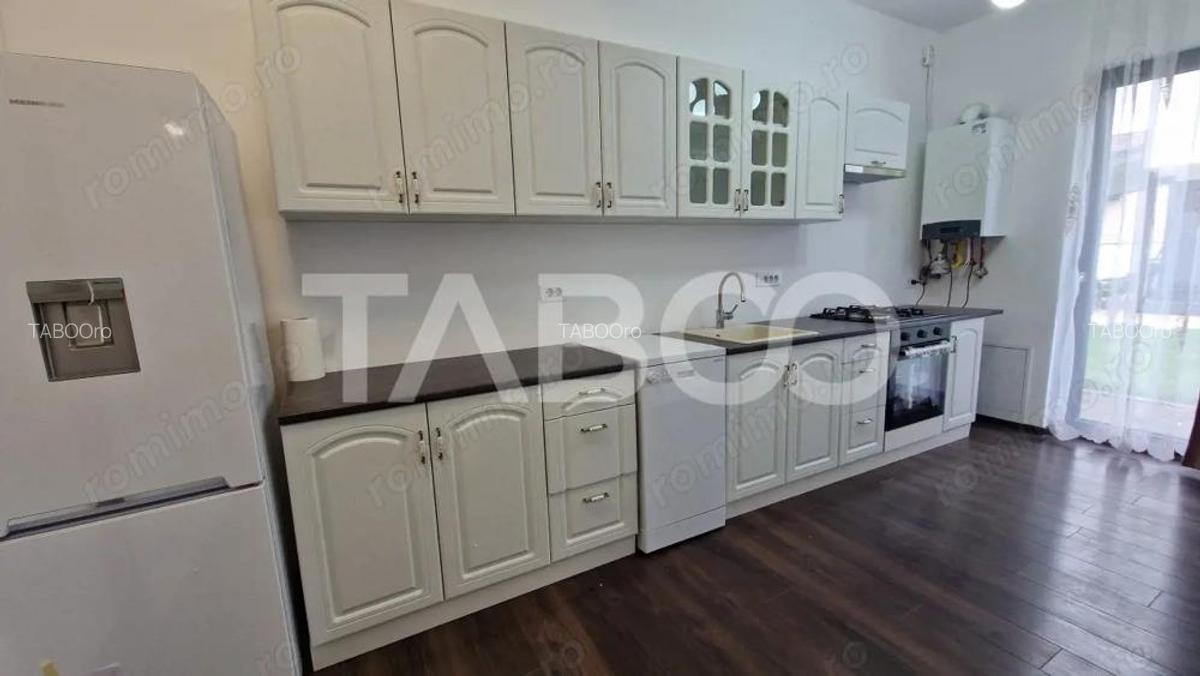 Casa moderna de inchiriat cu 4 camere si curte in Cristian - 20