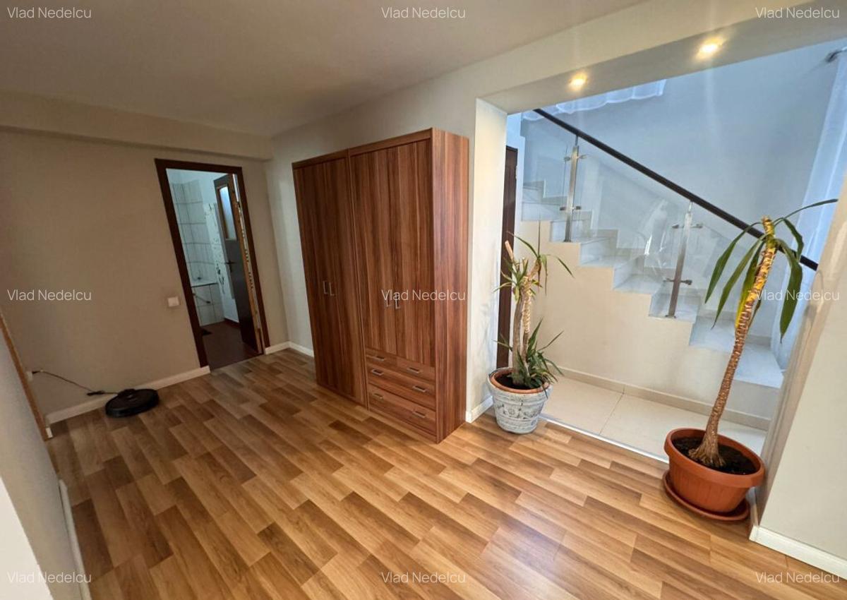 Casa 9 camere Glina 350 mp utili 1000 mp teren - 12