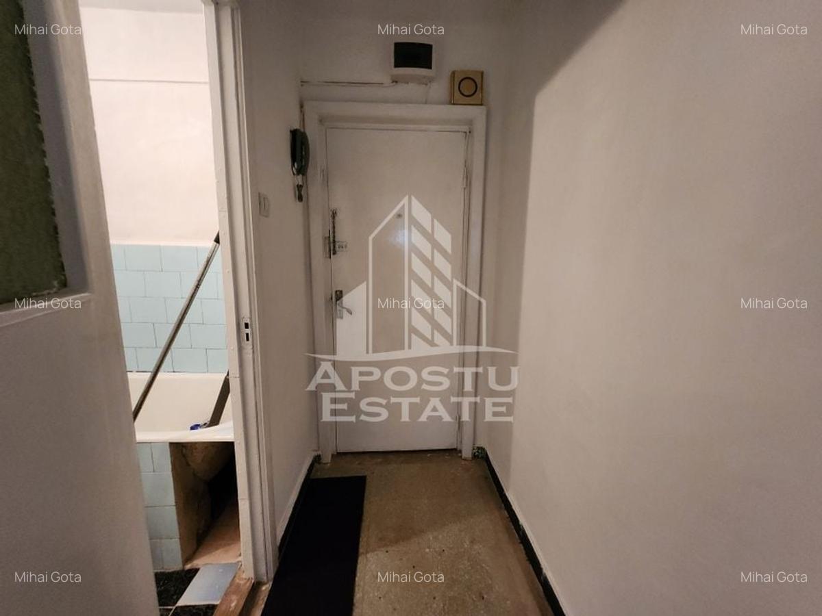 Apartament cu 3 camere, centrala proprie, zona Dacia - 6
