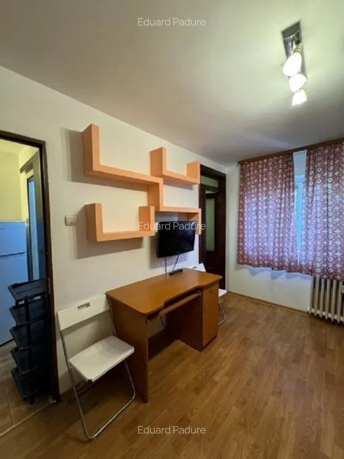 Garsonieră decomandată în Semicentral - 1