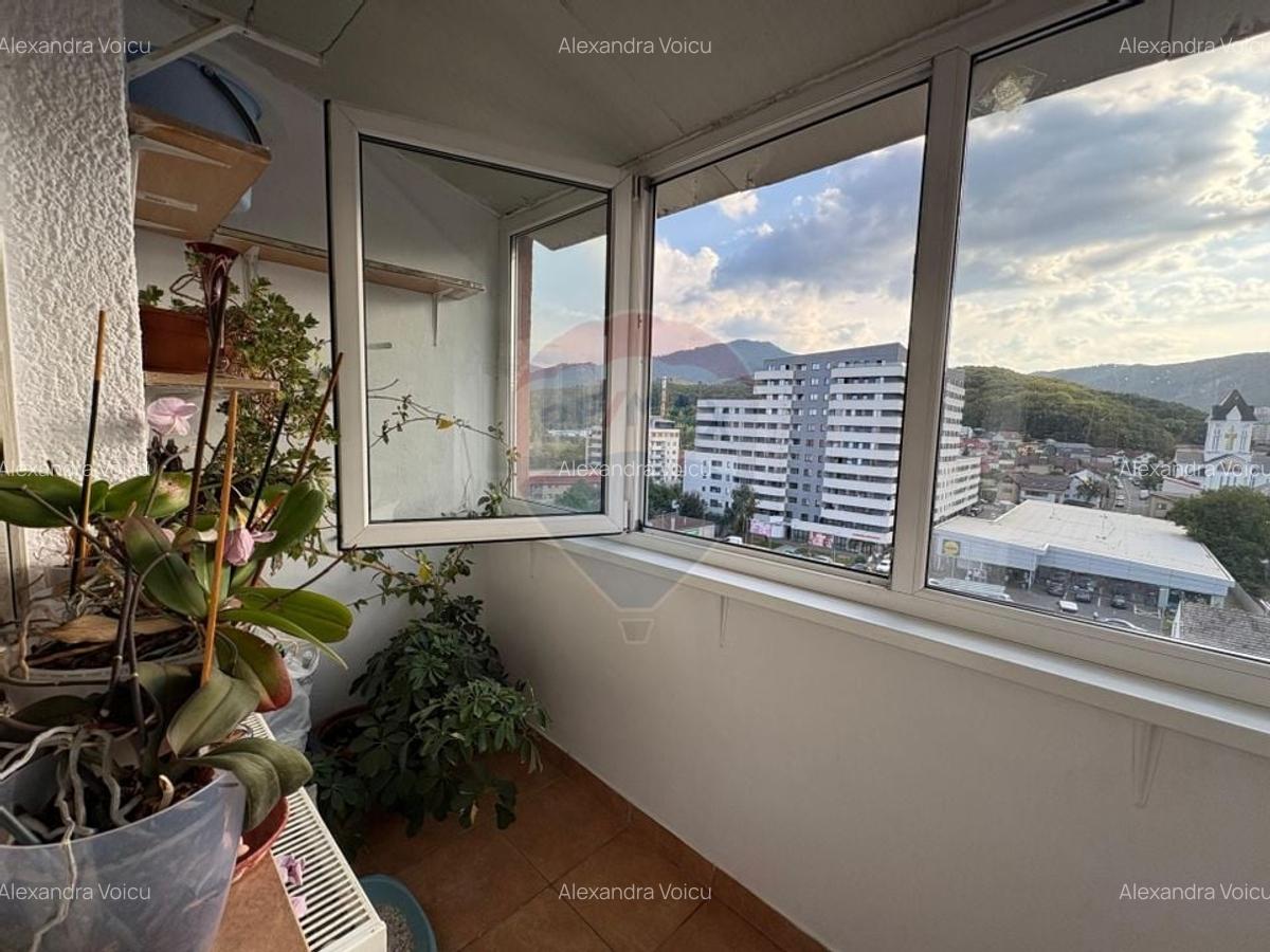 Apartament spatios cu 4 camere, vedere spectaculoasa, intrare Racadau - 11
