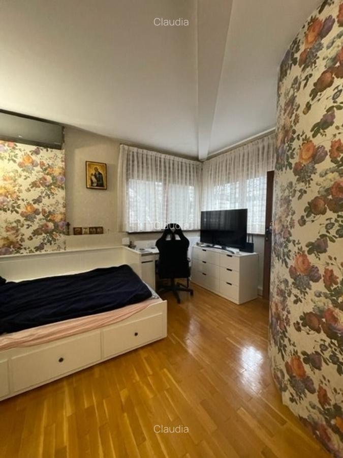 Apartament cu 5 camere semidecomandat, mobilat în Calea Călărașilor - 11
