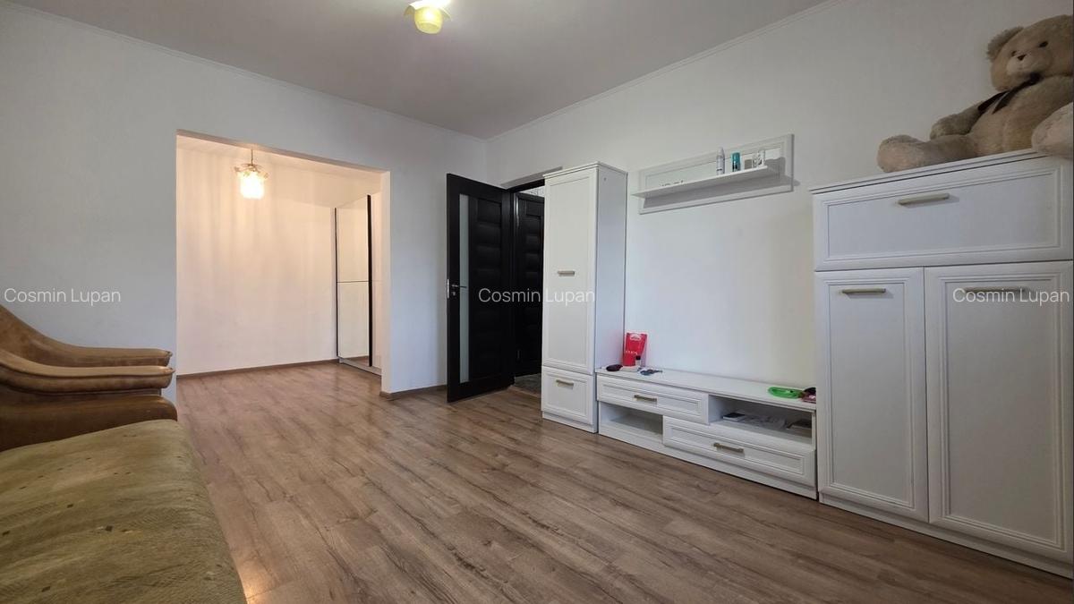 Apartament 2 camere, Etaj 1, Piata Sarbilor - 2