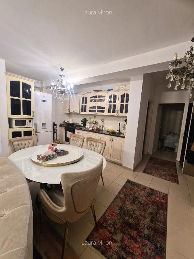 Se vinde direct de la proprietar – apartament 3 camere cu gradina, - 8
