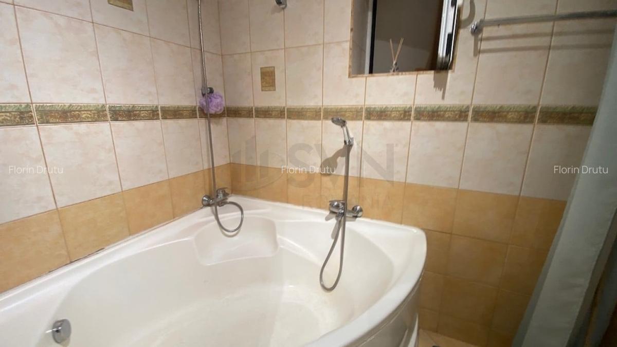 REA1024433 B-dul Unirii - 3 camere - vedere bulevard - 9