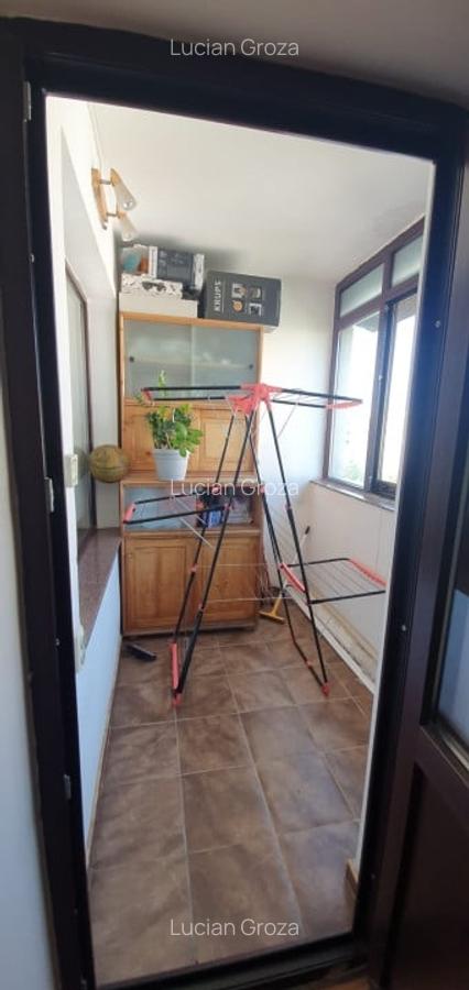 Apartament cu 4 camere semidecomandat în Crângași - 8