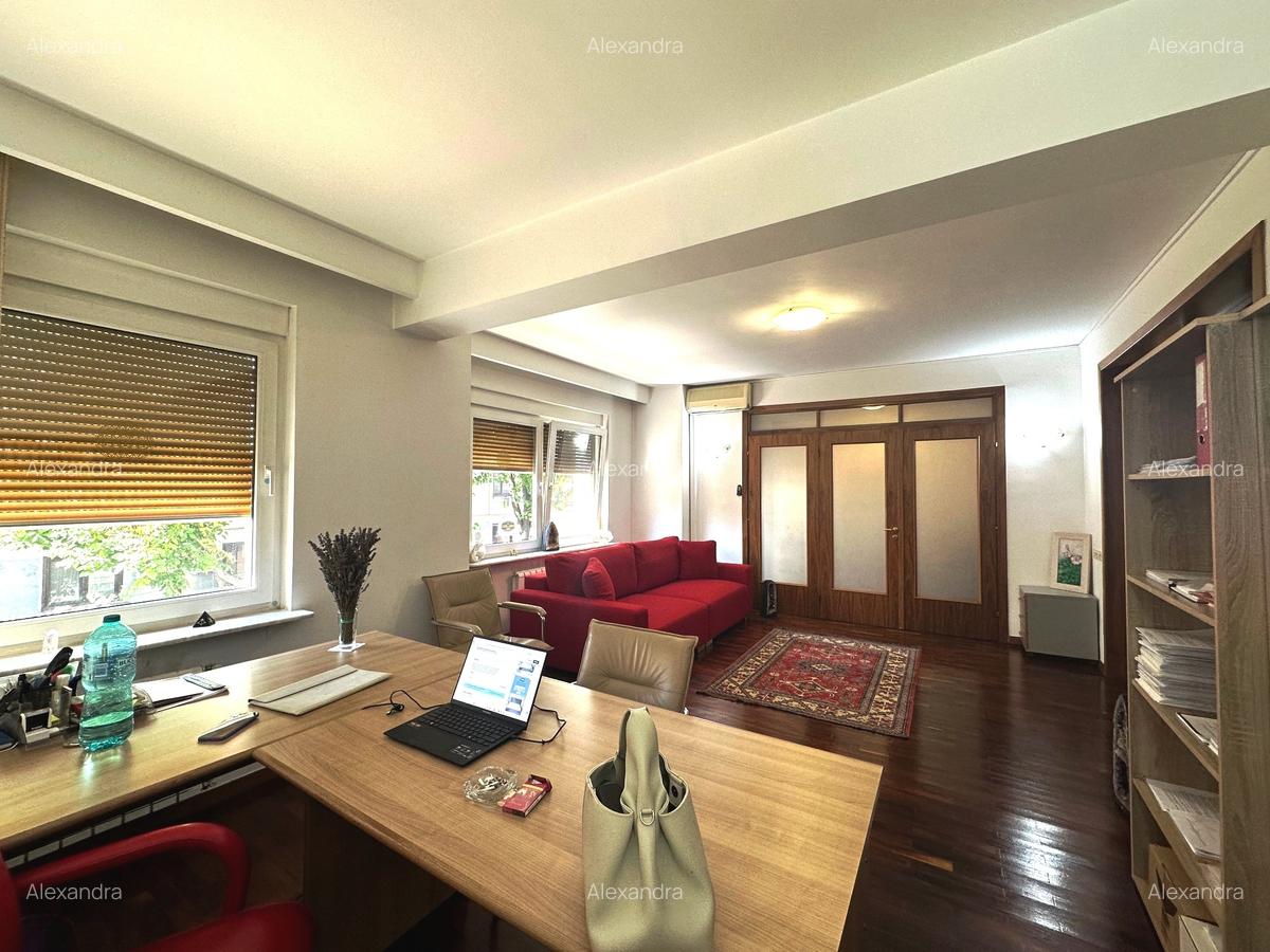 Inchiriere apartament - 4 camere - rezidential/birou - Primaverii - 1