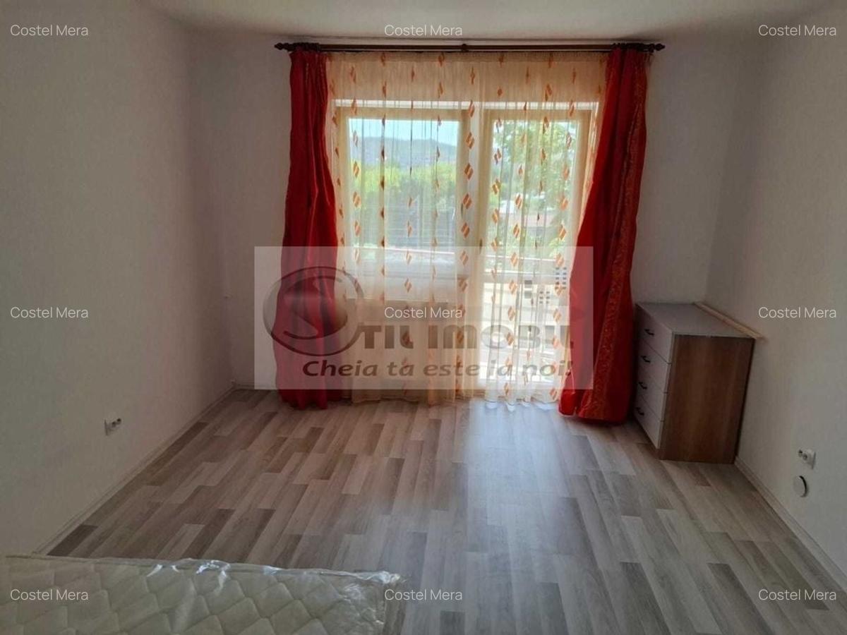 Garsonieră decomandată, mobilată în Gară - 4
