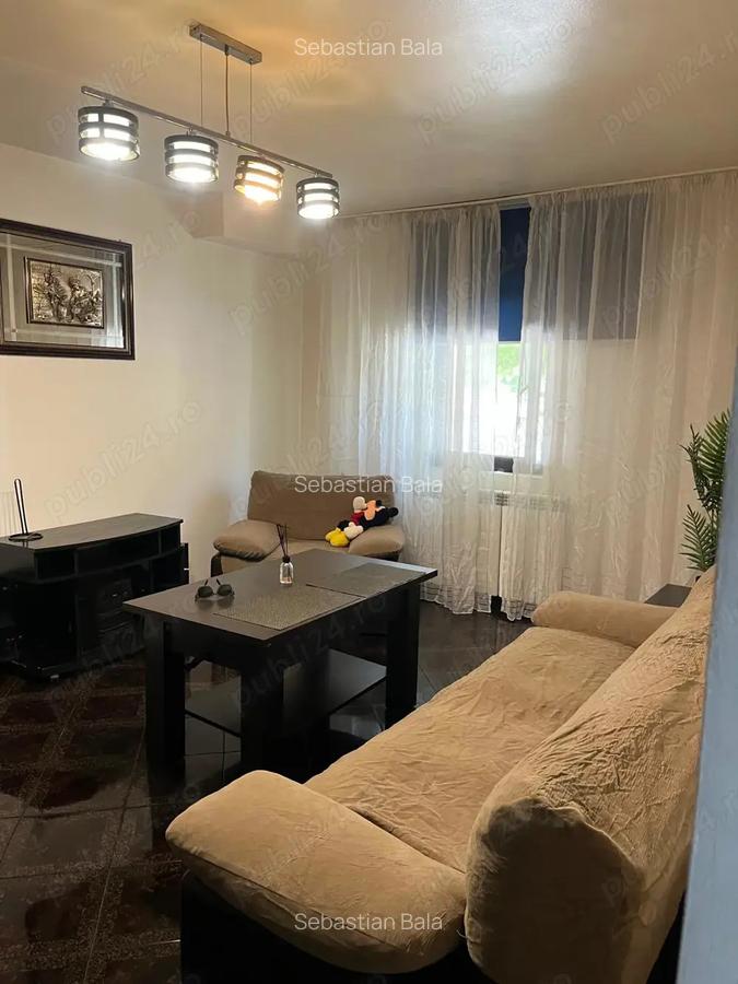 Apartament spa?ios cu 3 dormitoare + living 70 mp2 - 5