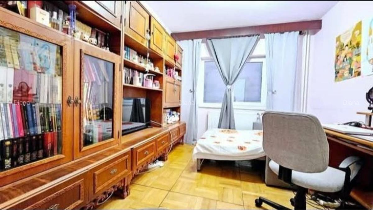 Proprietar, vand apartament in Micalaca - 3