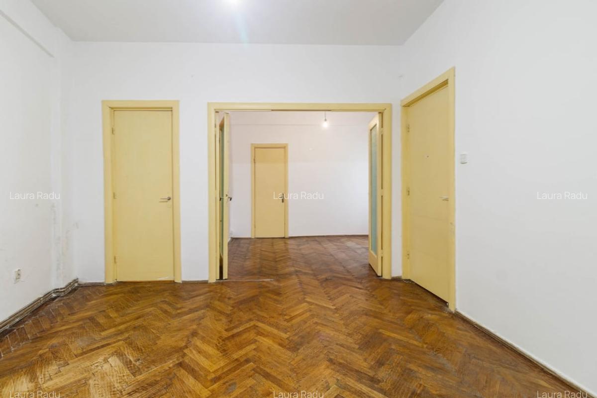 2 camere de vanzare cu potential-Calea Victoriei, parter inalt, curte interioara - 2