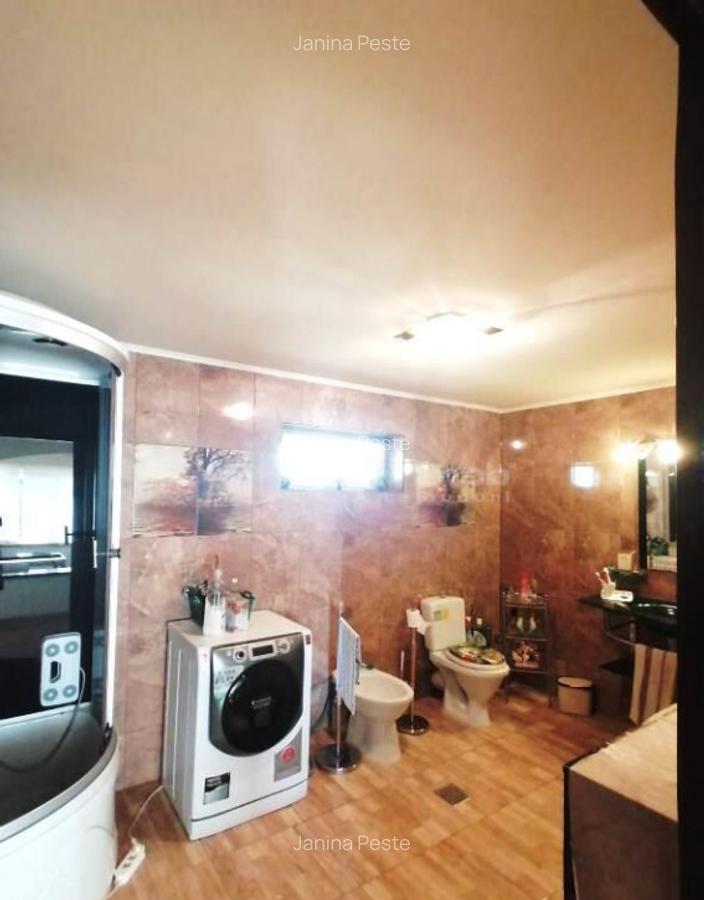 Vila individuala - 7 camere- Domnesti - Tudor Vladimirescu- - 8