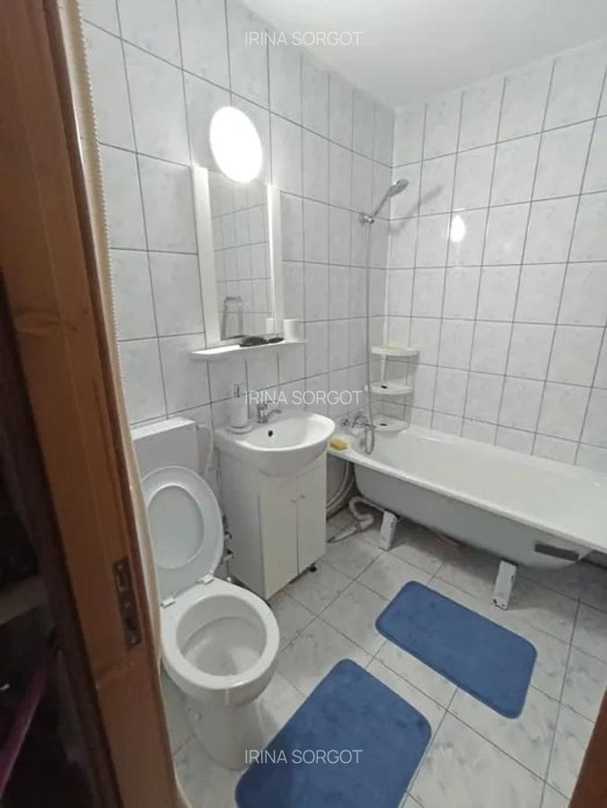 Apartament cu 2 camere decomandat în Galata - 7