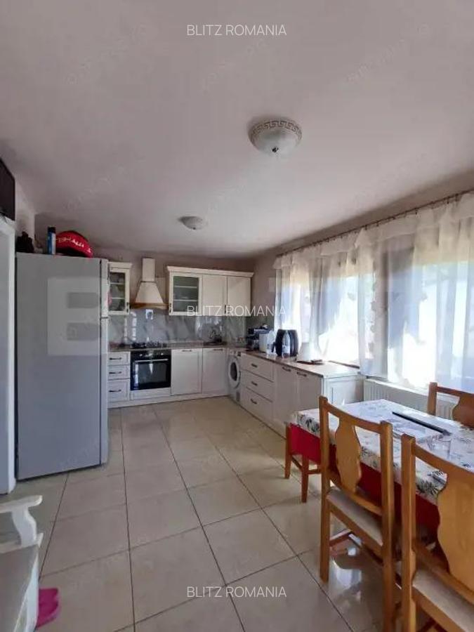 Casa individuala, 4 camere in zona Micro I - 2