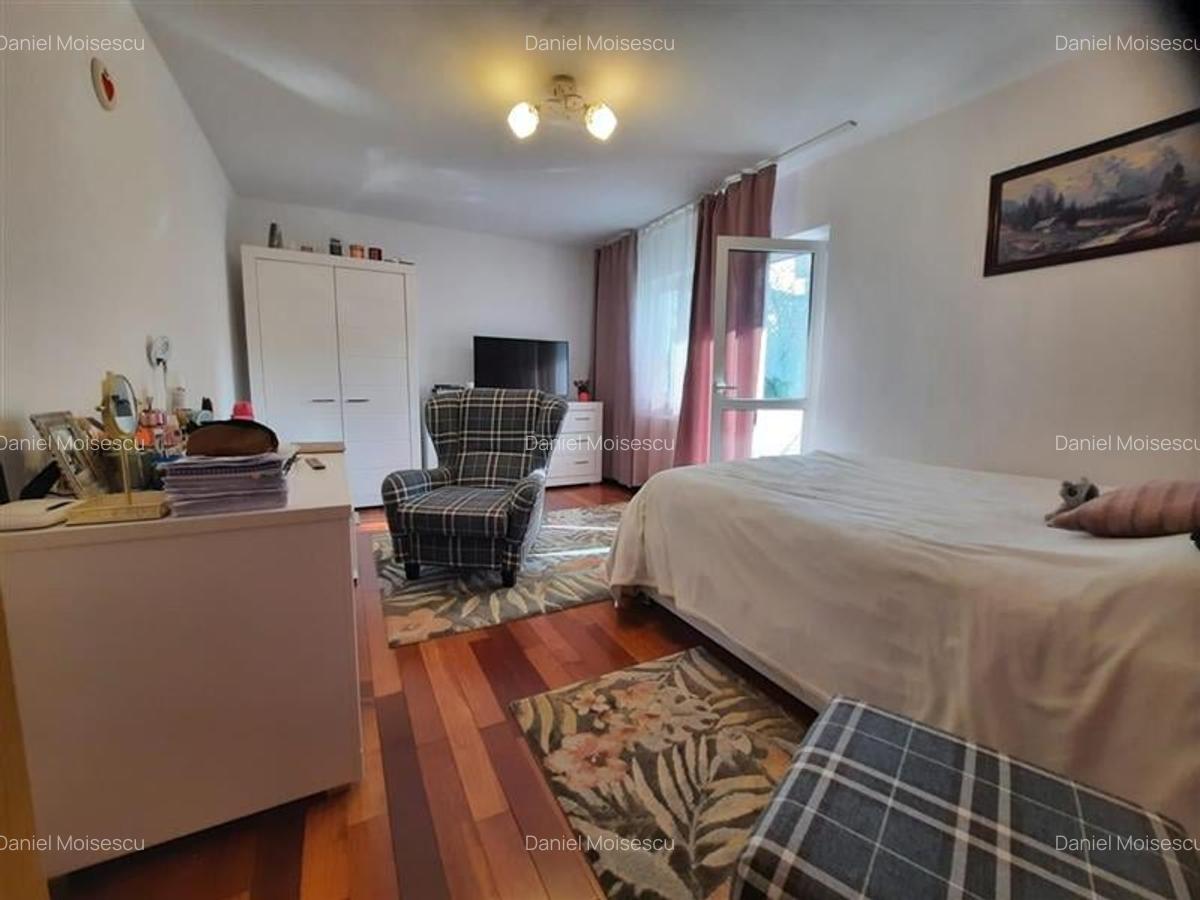 Decomandat etaj 1 cu 2 balcoane, model mare - 2