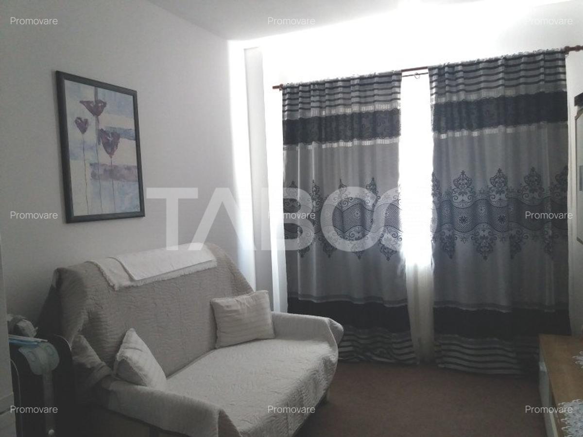Apartament 72 mp 3 camere 2 bai etaj 3 balcon zona buna Cisnadie - 6