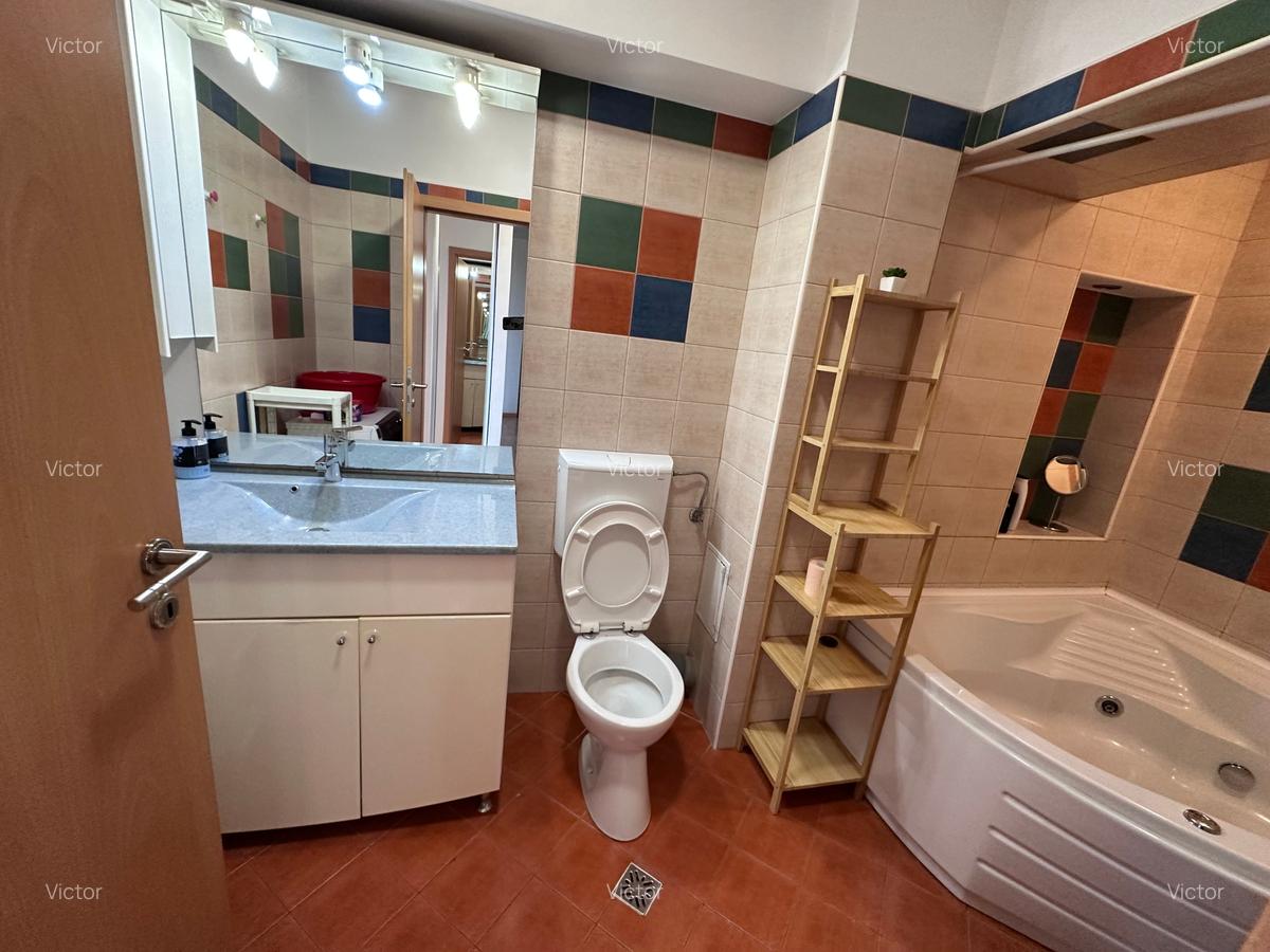 Bloc 1982.Apartament 3 camere Vedere spre Arcul de Triumf. - 2