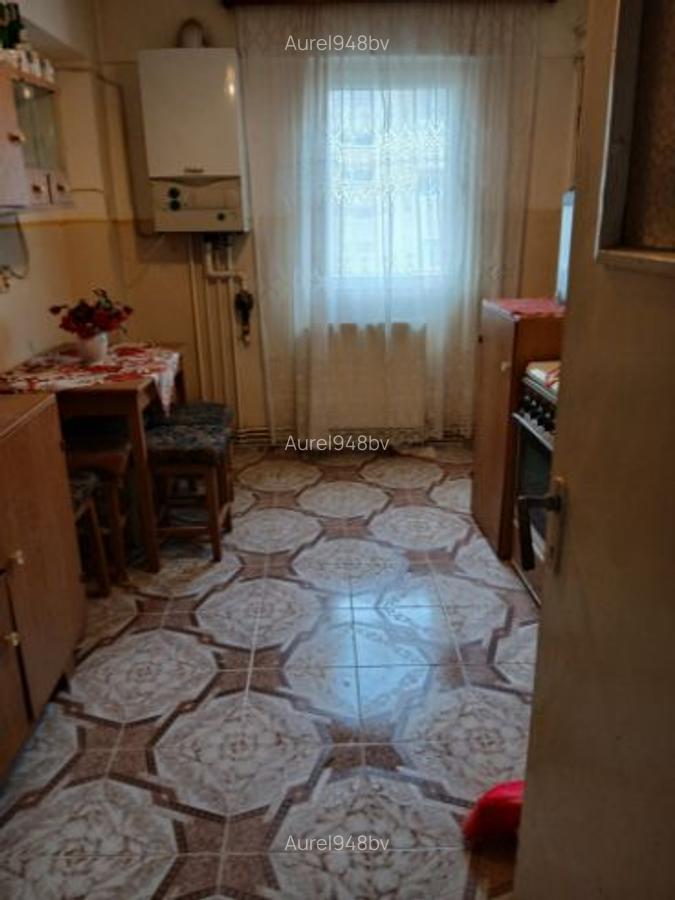 Vand apartament cu 4 camere - 3