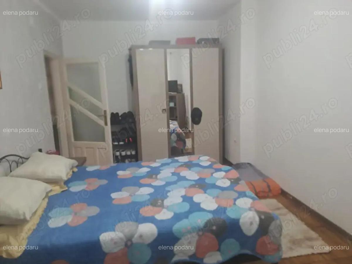 Vand apartament 2 camere decomandat parter inalt cu boxa Orasul Vulcan - 8