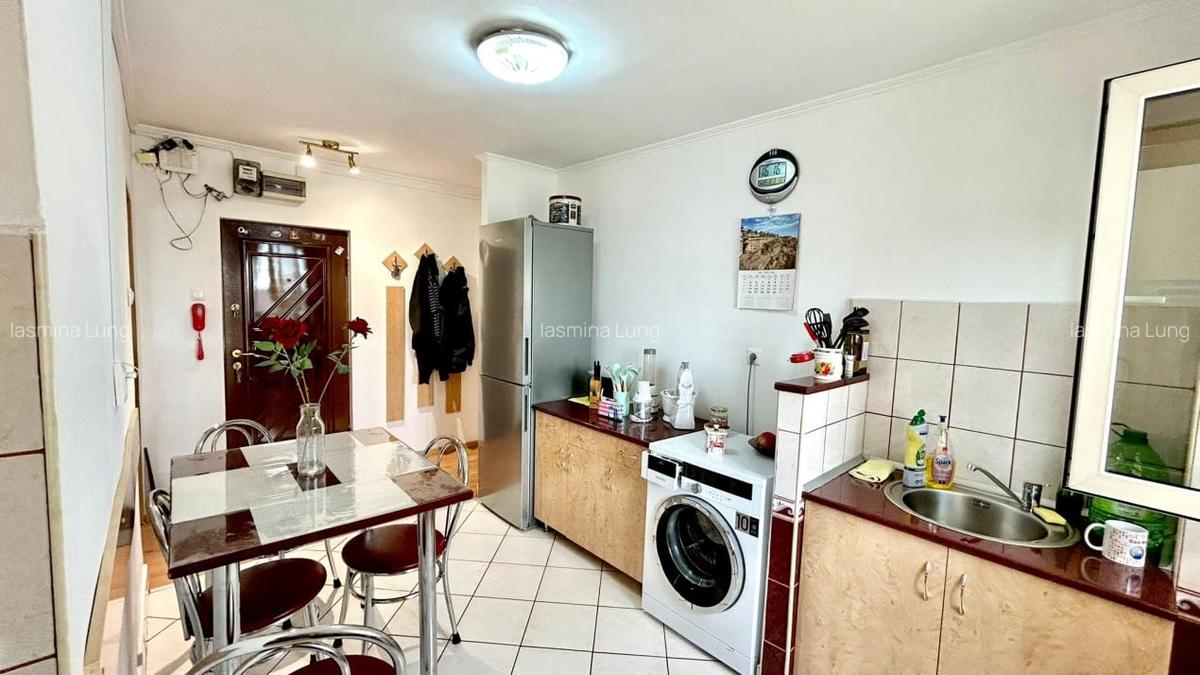 Apartament cu 3 camere decomandat, mobilat în Dacia - 3