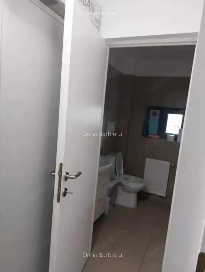 Bd. Mamaia, spatiu comercial 80 mp., acces direct din bulevard - 7
