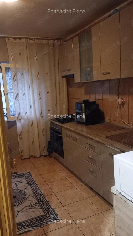 Apartament de vanzare - 3