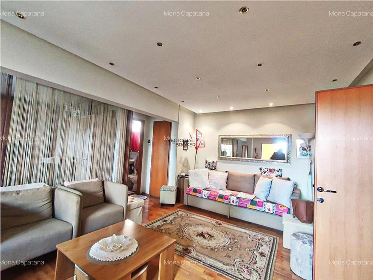 Calea Mosilor,  et.4/8, la 8 min de metrou OBOR - 4