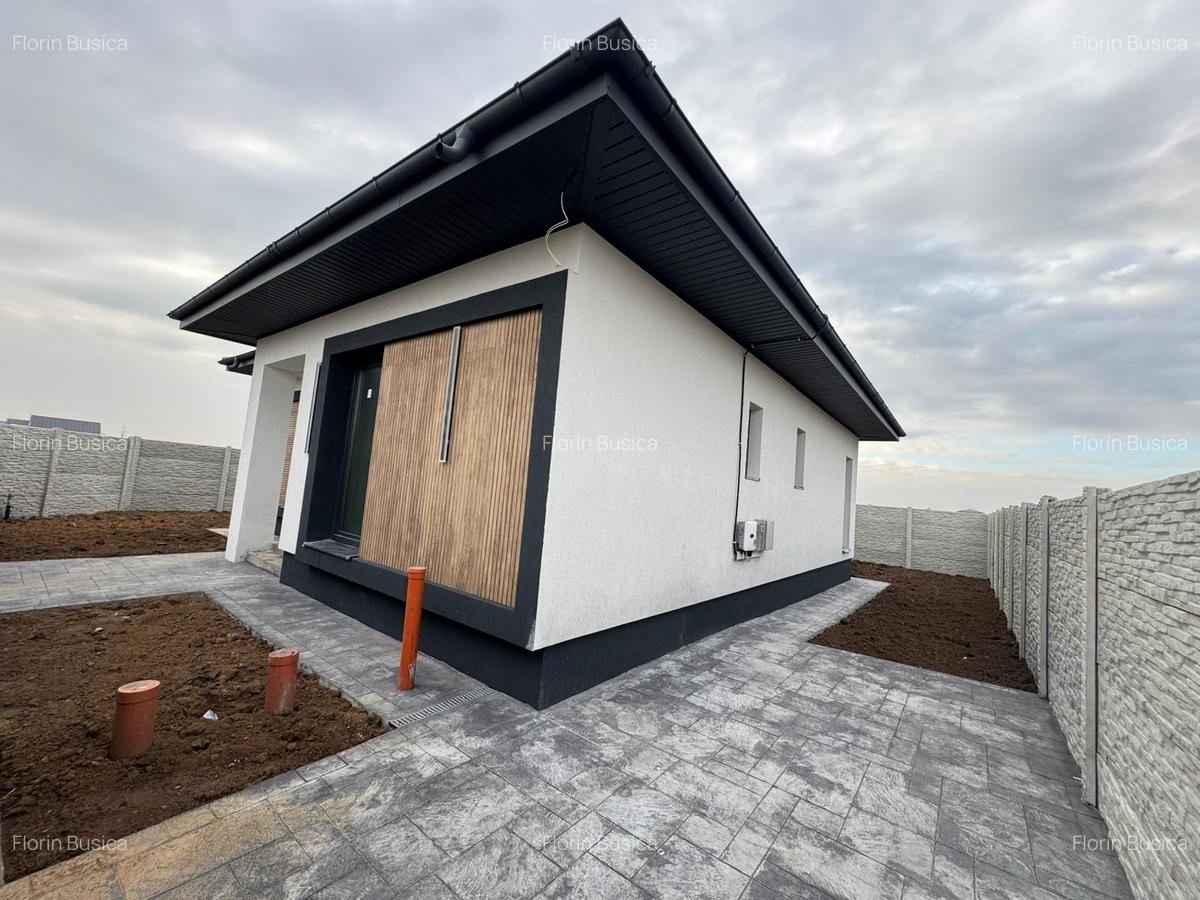 Casa individuala ~ 4 camere 2 bai ~ 375 mp teren ~ 5 minute STV - 7