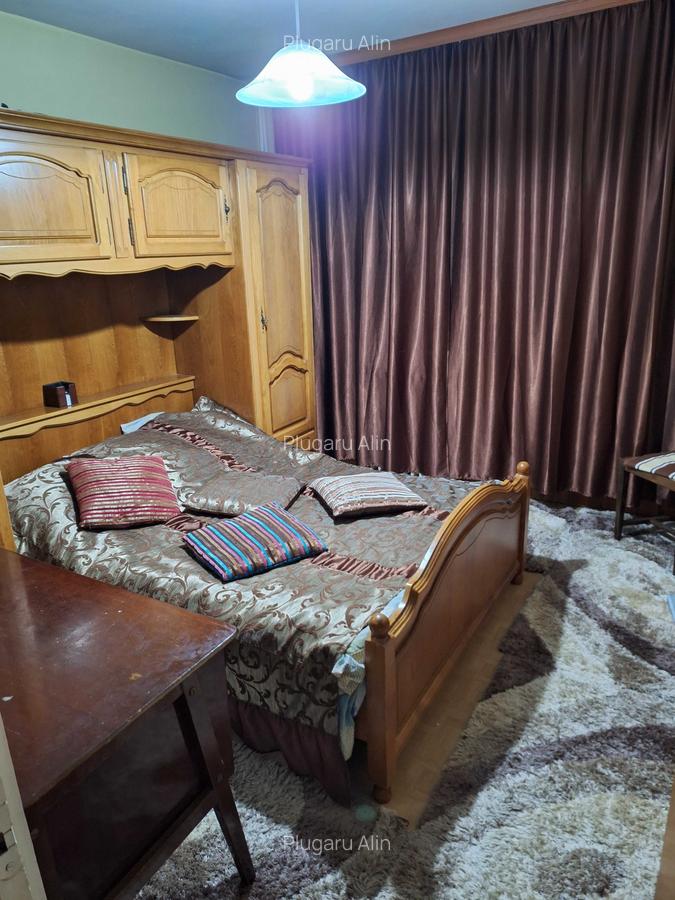 Apartament cu 4 camere semidecomandat în Teiul Doamnei - 4
