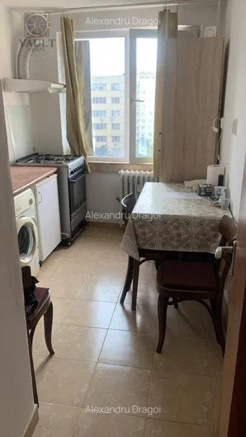 Apartament 2 camere -Decomandat - - 5