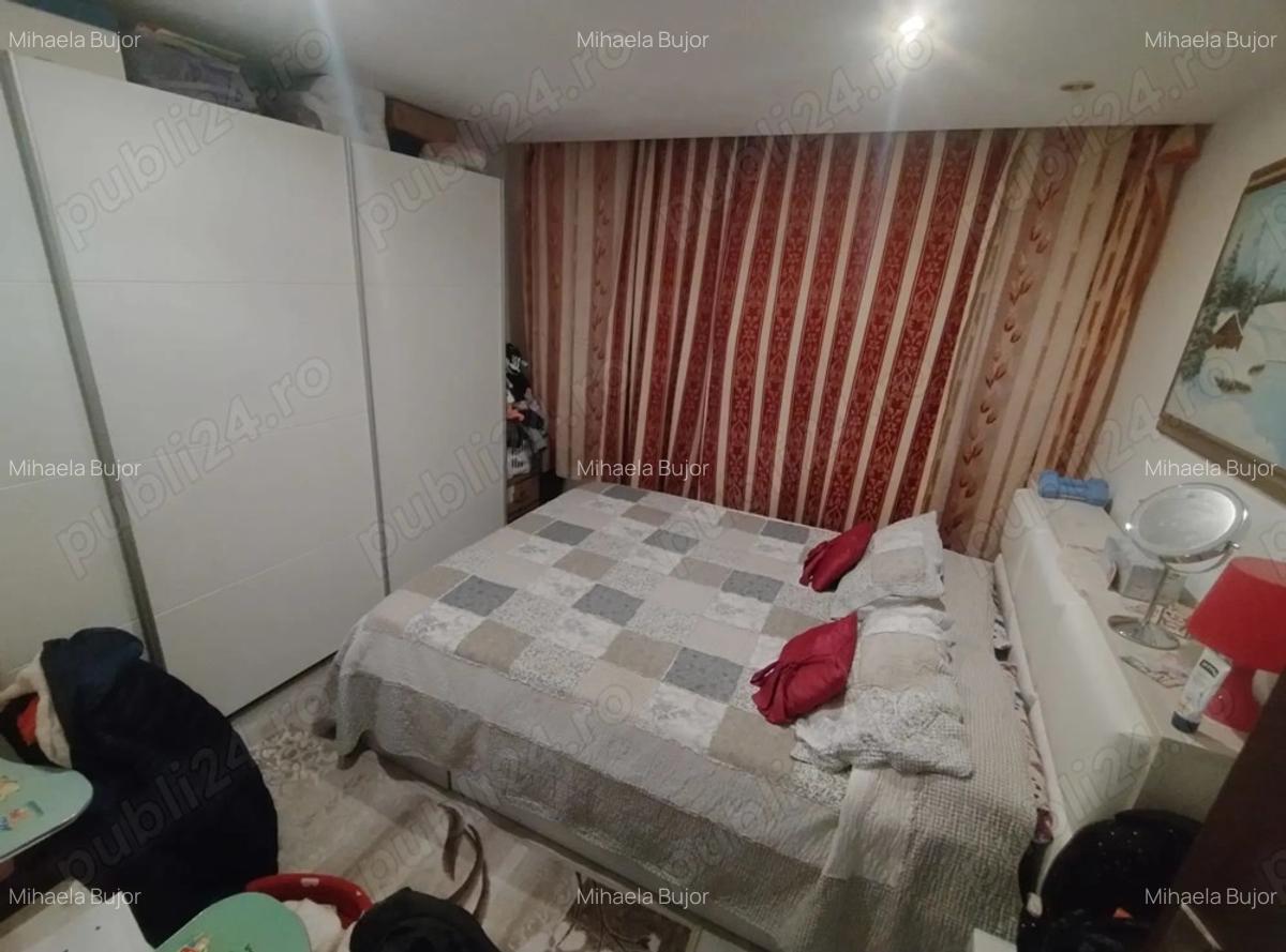De vanzare apartament camere 3 - 6