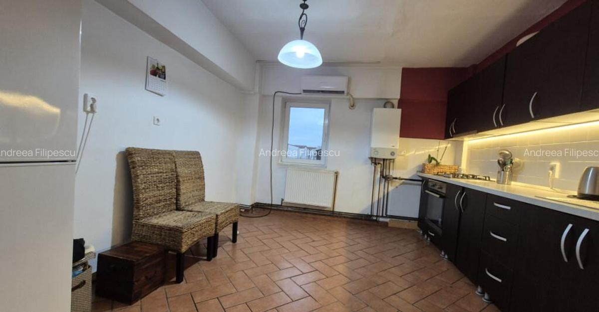 Apartament 3 camere, decomandat, Strada Victoriei - 8