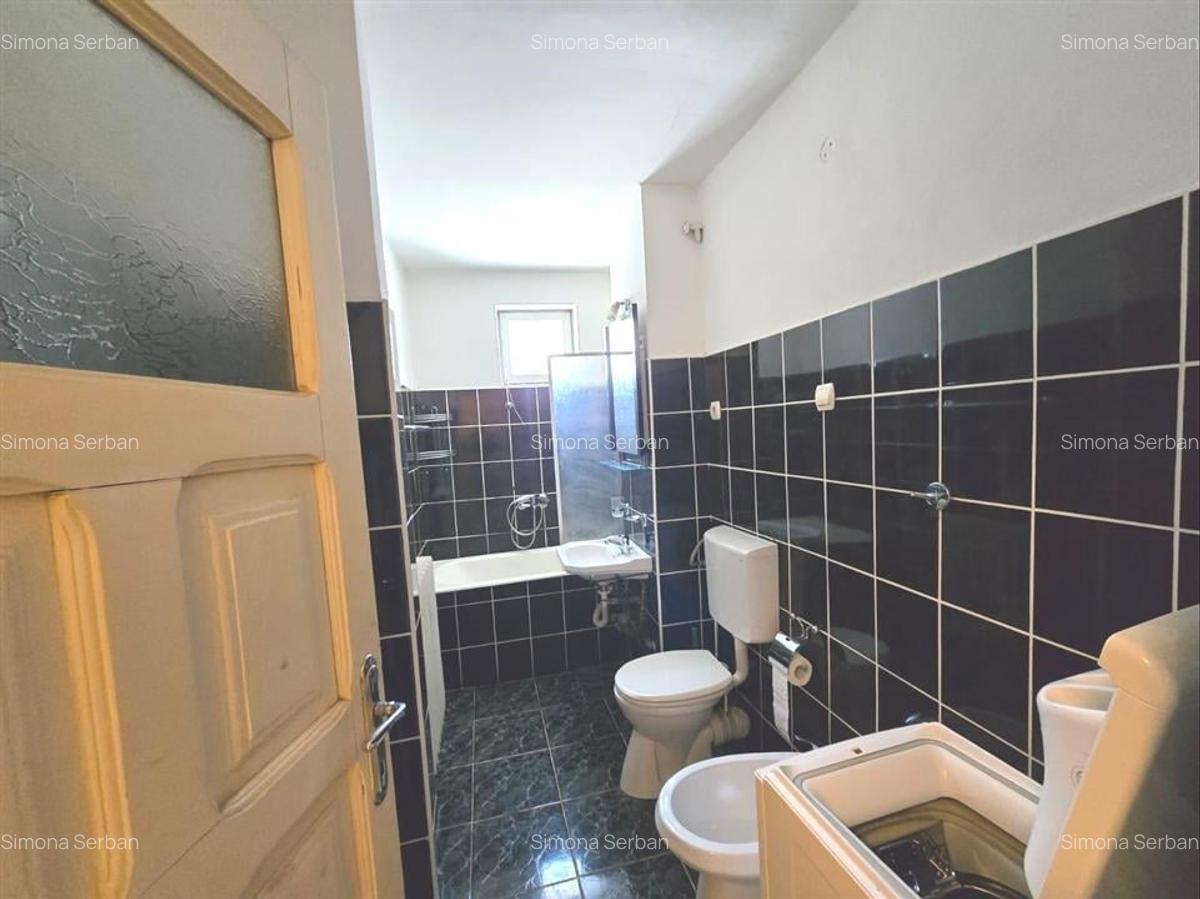 Apartament cu 4 camere semidecomandat, mobilat în Nord - 11