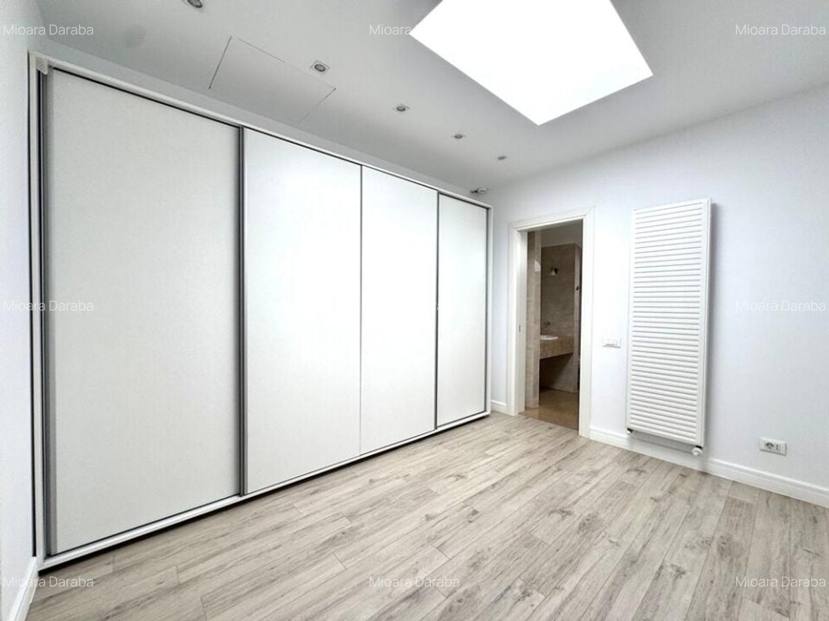 Villa with swimming pool, Oxford Gardens residential complex, Pipera area - 24