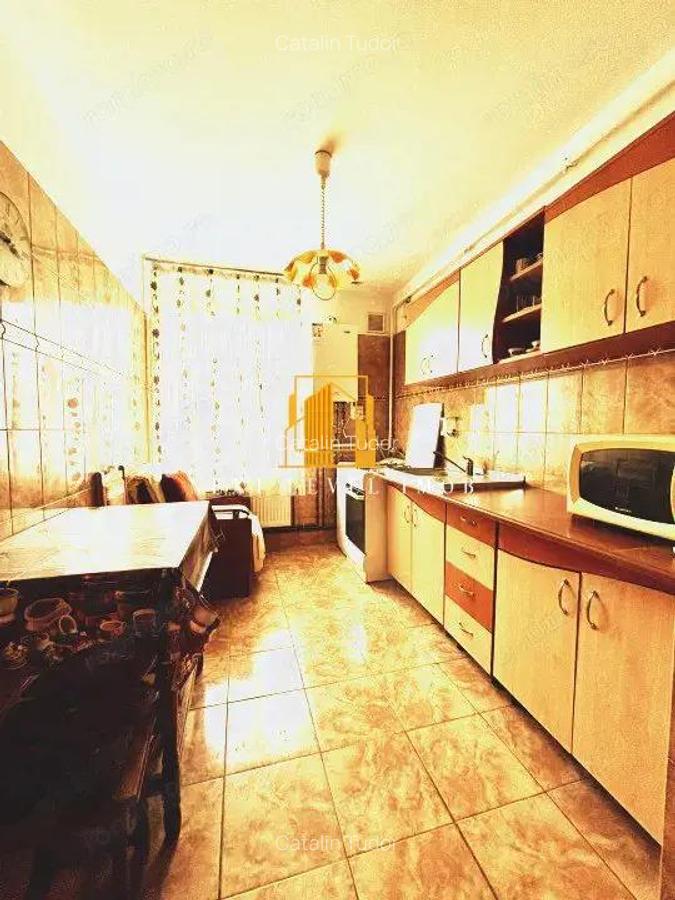 Apartament 2 camere Calea Bucure?ti - 1
