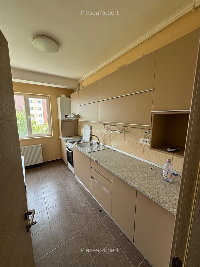 M2 Aparatori  950m  - ACTE GATA 2 camere Etaj 2 pretul include 2 parcari - 12 M2 Aparatori  950m  - ACTE GATA 2 camere Etaj 2 pretul include 2 parcari - 12