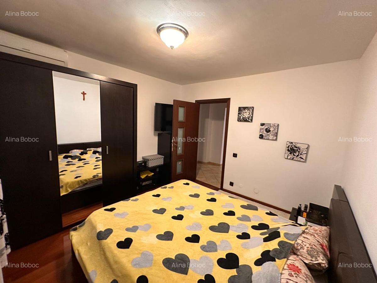 Vanzare apartament 3 camere decomandat, Mall Vitan, etaj 1/4, centrala termica - 12