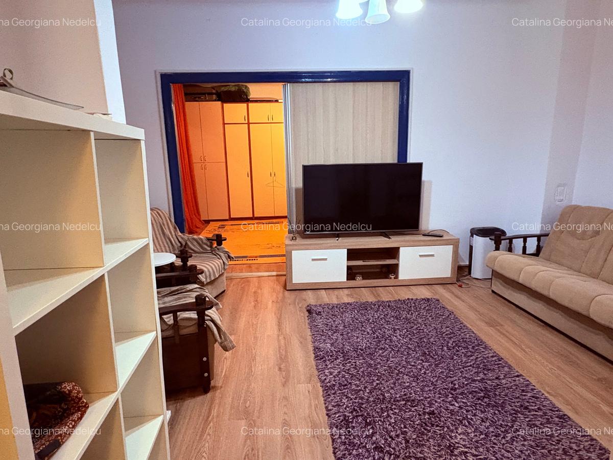 Carol, Mitropoliti, ap. 2 camere, et.1, 58mp, recent renovat, 500Euro/luna - 1