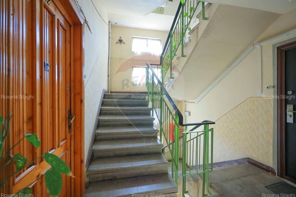De vanzare Apartament cu 2 camere, etaj 2, str. Grigore Ureche - 12
