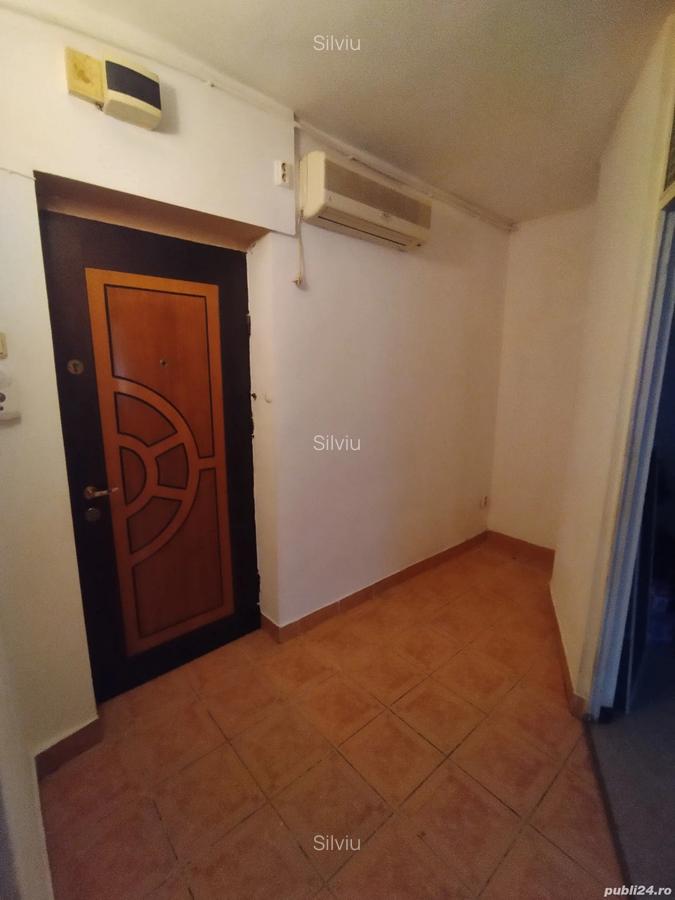 Particular vand apartament cu doua camere decomandat - 6