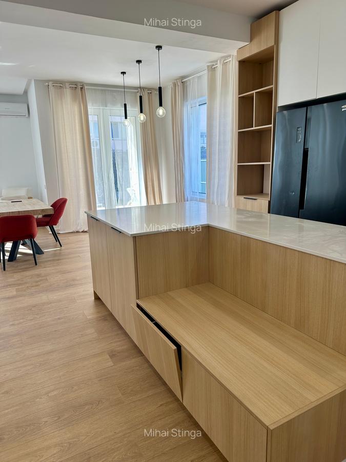 Ocazie unică! Vilă 5 camere mobilată și utilată în Pipera, ansamblu rezidential - 3