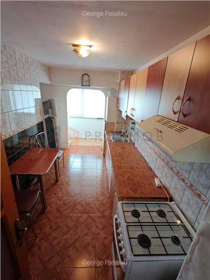 Apartament 3 camere decomandat confort 1 in zona Centru - 6