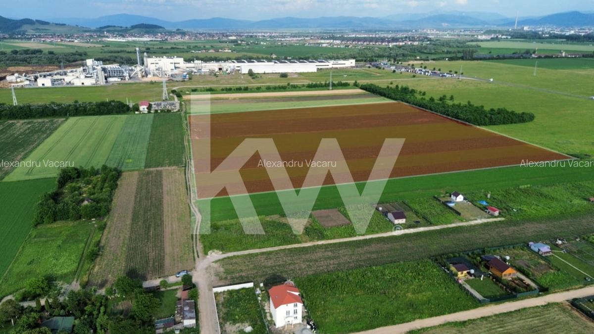 Teren Construcții intravilan de 65940 mp, în Stupini - 7