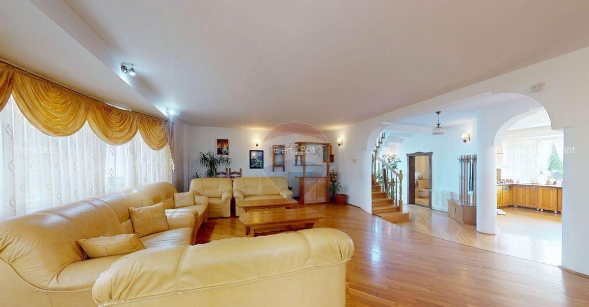 Vila deosebita cu gradina superba ?i panoramai... - 17