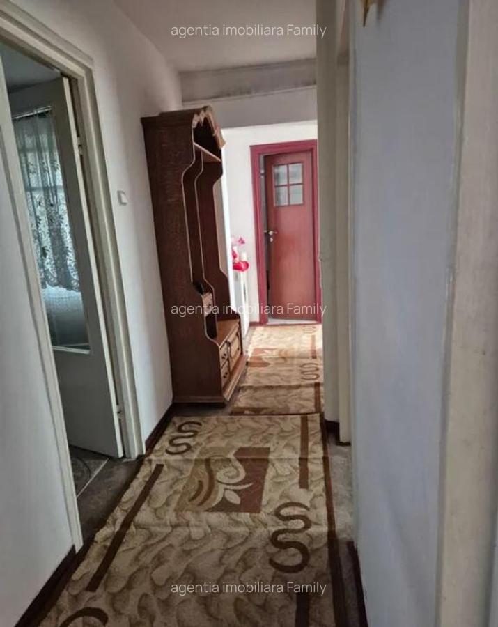 Apartament Cu 3 Camere Decomandate Zona Marasesti - 8